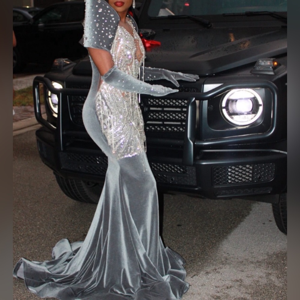 Prom Dress - Picture 3 of 7